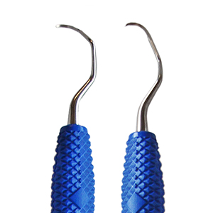 Das einzigartige Griffmuster dieser Universalkürette ermöglicht maximale Taktilität. Druck- und Zugbewegungen lassen sich präzise Steuern.