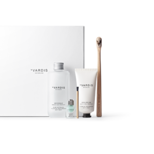 vVardis White Enamel Set